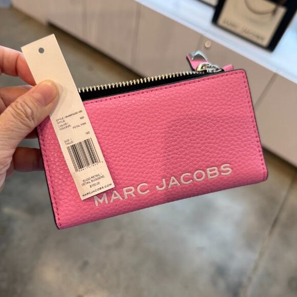 NWT Marc Jacobs 4R4SMP040S01 MEDIUM FLAT WALLET - Picture 7 of 7